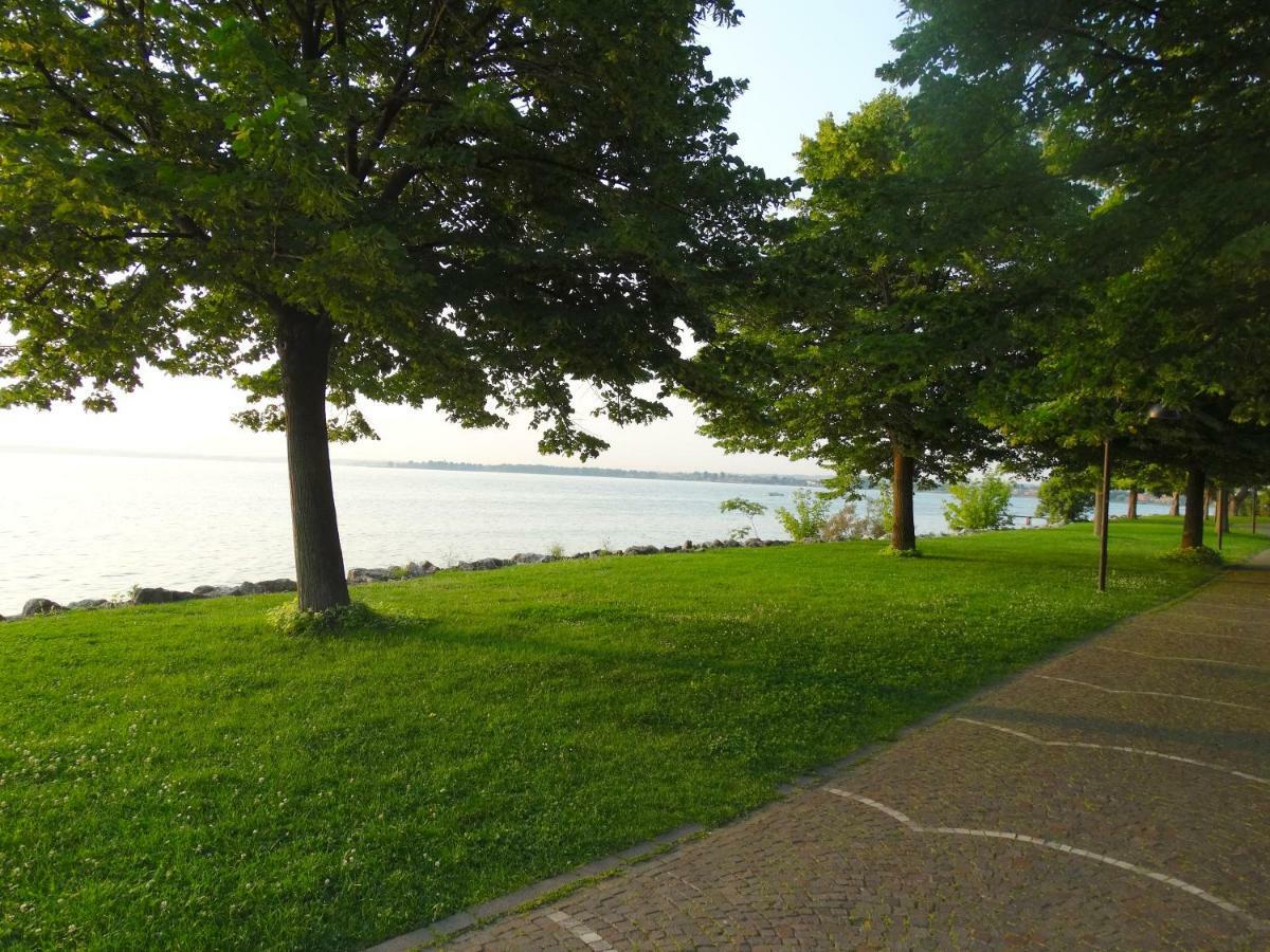 Phoenix Garda Hills Sirmione Bagian luar foto